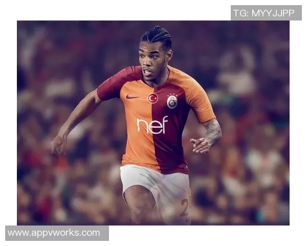 卢顿与诺维奇激战正酣比分揭晓引发球迷热议 卢顿与诺维奇激战正酣比分揭晓引发球迷热议