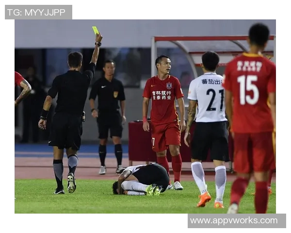 天津天海迎战河北幸福争夺中超联赛关键三分的激烈对决 天津天海迎战河北幸福争夺中超联赛关键三分的激烈对决