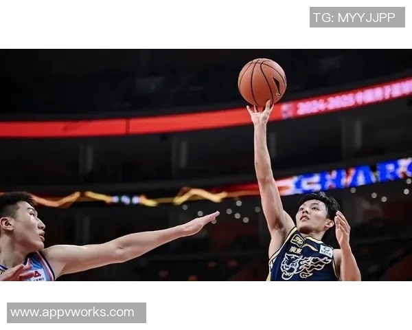 广东男篮与新疆对决精彩回放分析赛场亮点与球员表现全解析