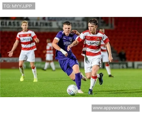 斯旺西主场迎战曼彻斯特联双方争夺英超宝贵积分的激烈对决