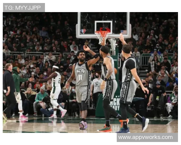 欧文领衔篮网挑战雄鹿全力争胜精彩对决即将上演 欧文领衔篮网挑战雄鹿全力争胜精彩对决即将上演