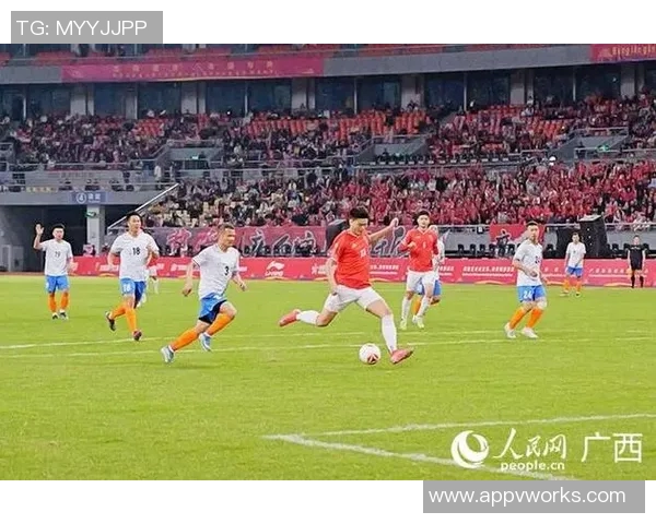 重庆足球队的精神探索与战术解析揭示足球的魅力与团队意识