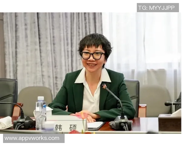 韩硕:从职场新星到行业领袖的奋斗历程与成功秘诀解析 韩硕:从职场新星到行业领袖的奋斗历程与成功秘诀解析